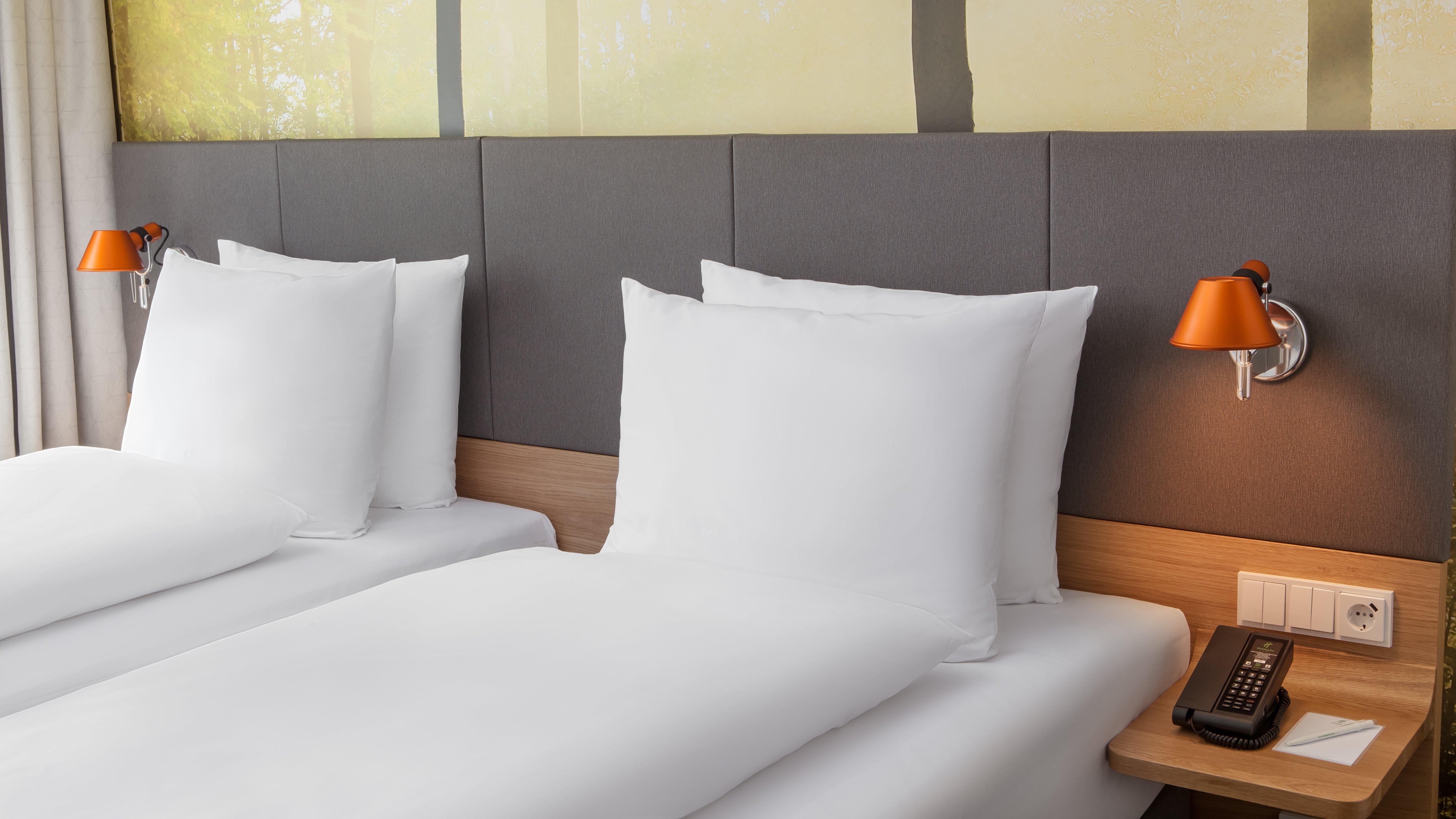 Holiday Inn Munich - Leuchtenbergring By Ihg Bagian luar foto